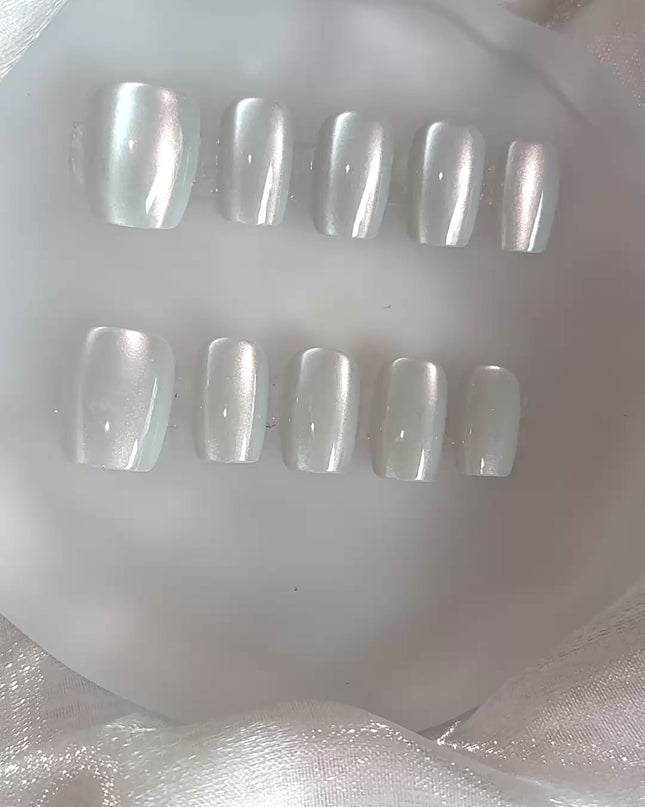 Pearl White Press on Nails