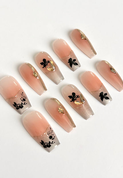 Noir Floral Press On Nails