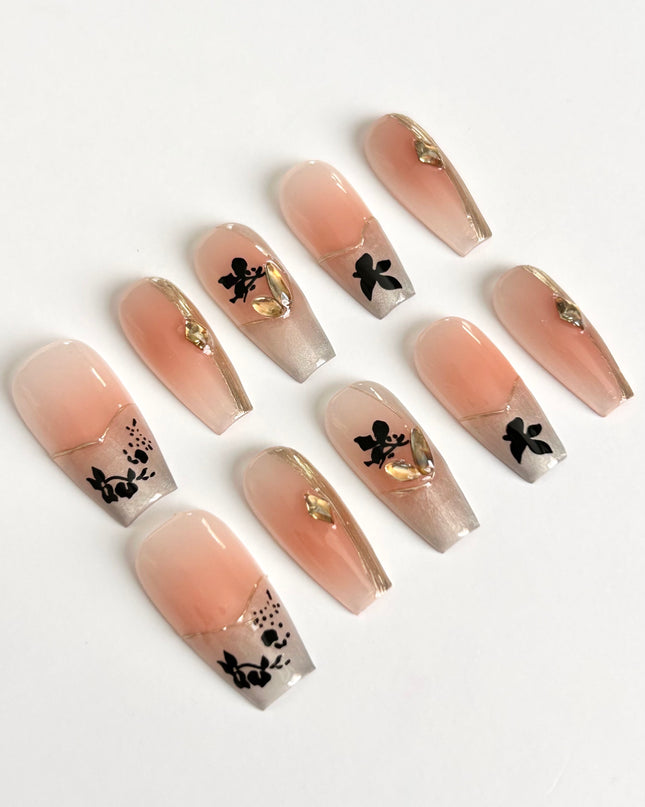 Noir Floral Press On Nails