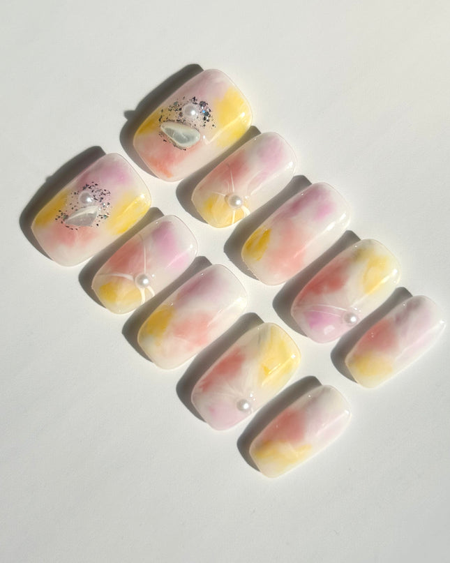 Pastel Cloud Pearl Press-On Nails