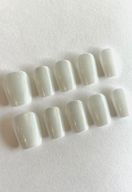 Pearl White Press on Nails