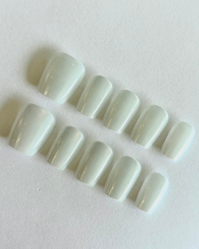 Pearl White Press on Nails