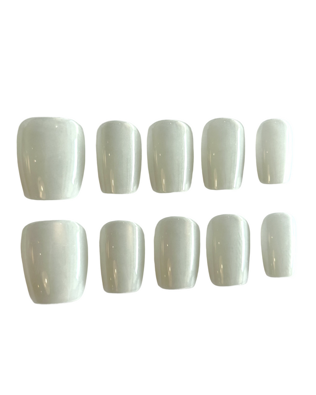 Pearl White Press on Nails