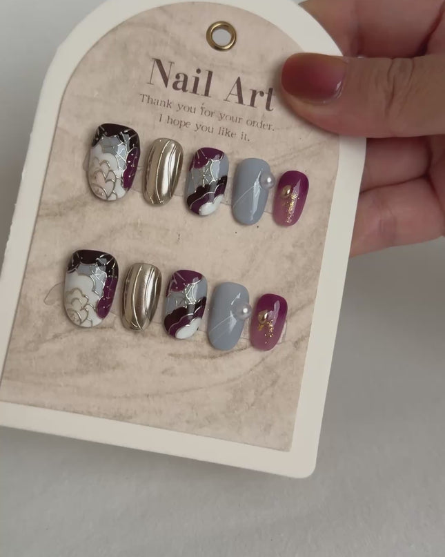 Gilded Web Press-On Nails