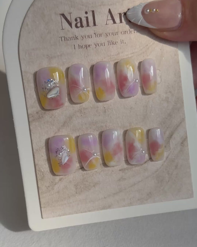 Pastel Cloud Pearl Press-On Nails