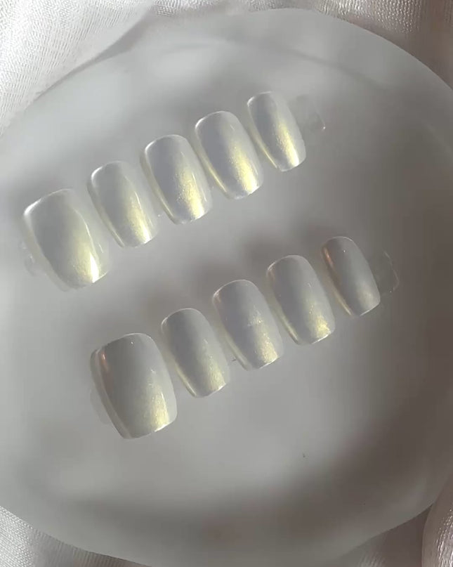 Pearl White Press on Nails