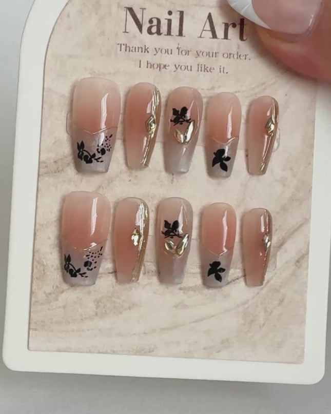 Noir Floral Press On Nails