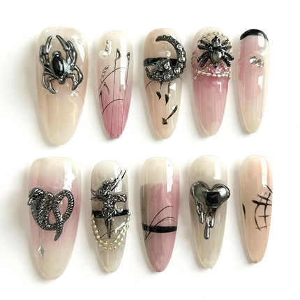 Collection image for: GOTHIC PRESS ON NAILS