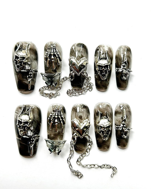 Gothic Chain Press On Nails