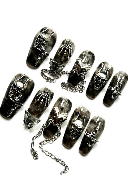 Gothic Chain Press On Nails