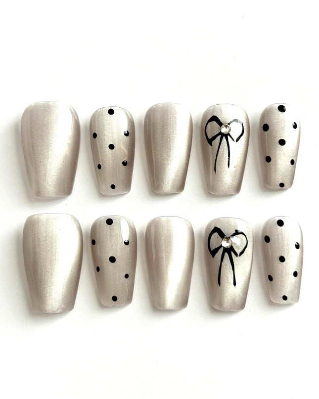 Silver Polka Dot Press On Nails