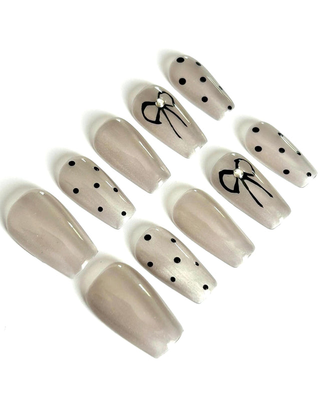 Silver Polka Dot Press On Nails