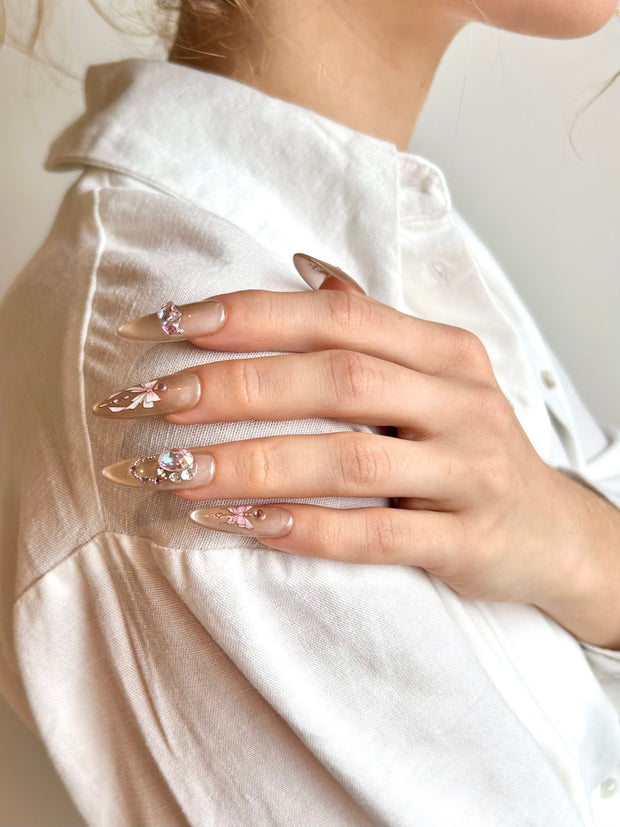 <h2>3D PRESS ON NAILS</h2>